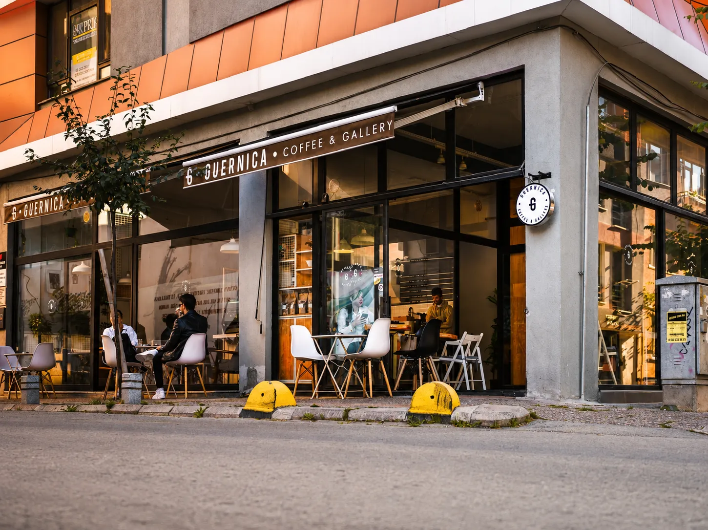 Hoşnudiye Guernica Coffee şubesi